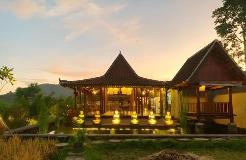 Sidemen Bed & Breakfast | Anandinii River Lodge by AGATA