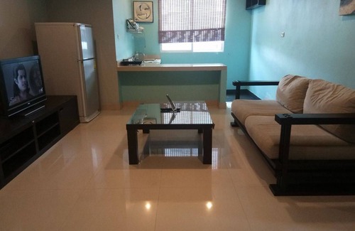 Don Hua Lo Hotel | Ananya Residence Service Apartment