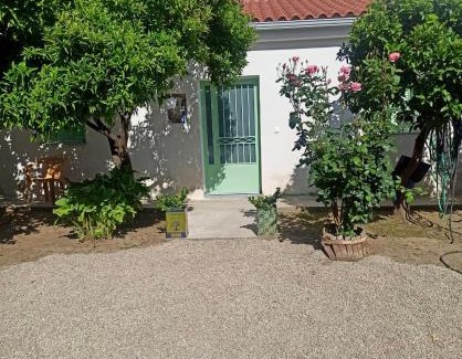 Amaliada House | Anastasia, downtown village house