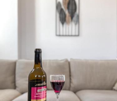 Aegina Town Apartment | Anastasia's Luxury Basement