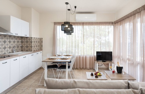 Stegna House | Anastasios Deluxe House Stegna Up Floor (Amazing View, 300meter from the Beach)