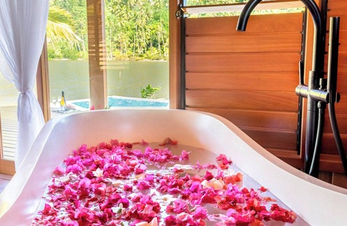 Nunue House | ANAVAI LODGE