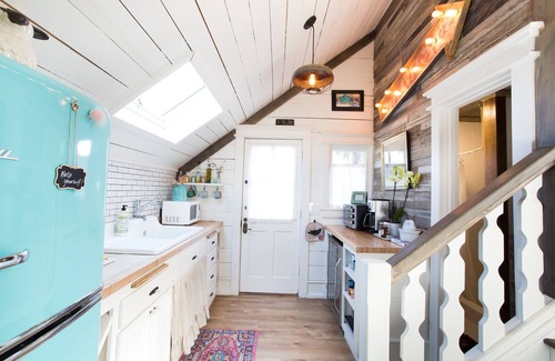 Ballard House | Anavo Farm's Stylish Sheep Retreat