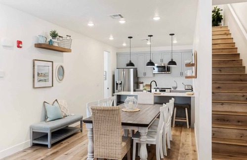 St. George Condo | Anchor Oasis: Desert Color Lagoon + Beaches
