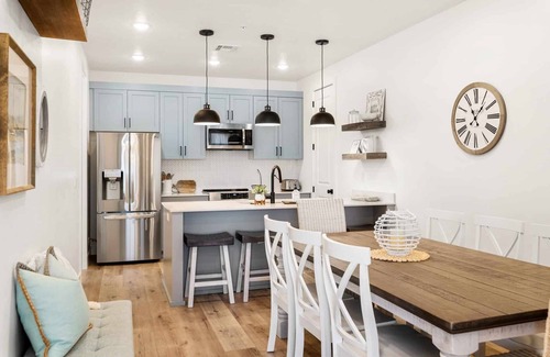 St. George Condo | Anchor Oasis: Desert Color Lagoon + Beaches