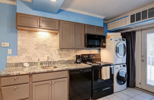 Corpus Christi Apartment | Anchor Resort II