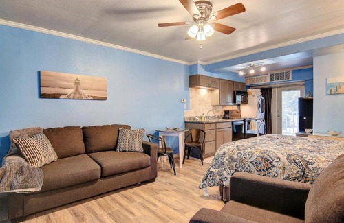 Corpus Christi Apartment | Anchor Resort II