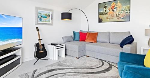 Teignmouth Apartment | Anchor View Apartment, sleeps 6