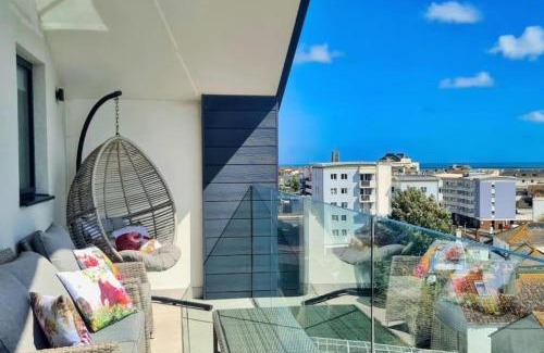 Teignmouth Apartment | Anchor View Apartment, sleeps 6