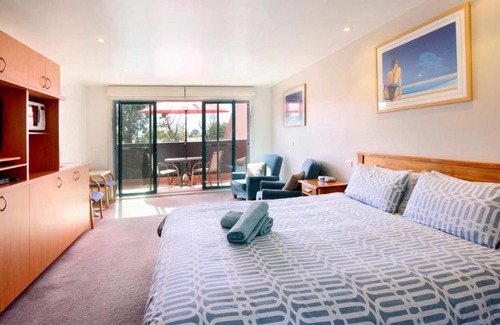 Lorne Hotel | Anchorage Motel & Villas Lorne