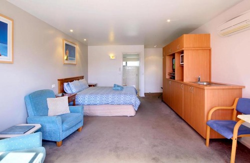 Lorne Hotel | Anchorage Motel & Villas Lorne