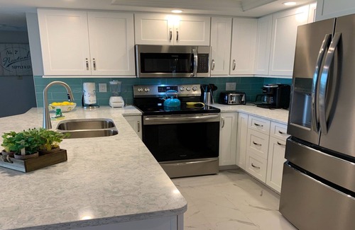 Siesta Key Condo | Anchorage Resort 2 Bedroom Condo 6th Flr, Beach Access, Pool