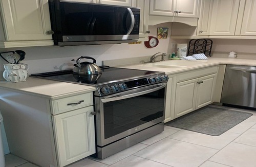 Siesta Key Condo | Anchorage Resort 2nd Floor 2 Bedroom Condo Facing IntraCoastal Waters