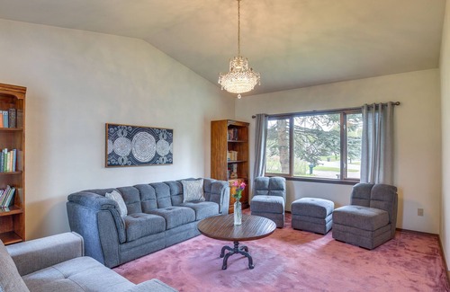 Northeast Anchorage House | Anchorage Retreat: Walk to Cheney Lake Park!