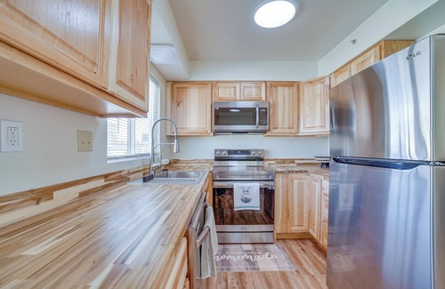 Midtown Anchorage Apartment | Anchorage Retreat, Walk to Dining & Entertainment