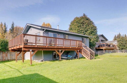 Sand Lake Cottage | Anchorage Vacation Rental ~ 5 Mi to Kincaid Park!