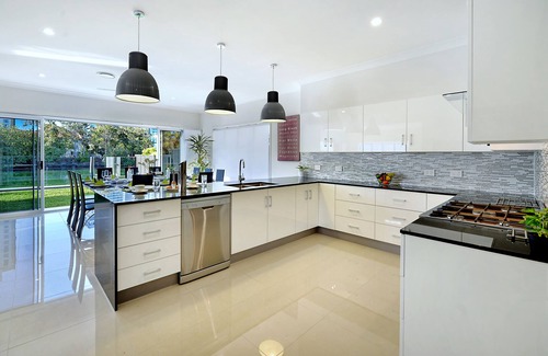 Surfers Paradise House | "Anchorage Waters" Waterfront Mansion Surfers CBD