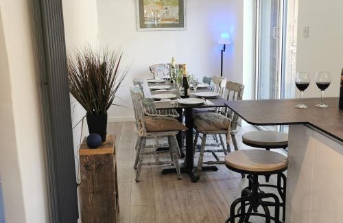 Wells-next-the-Sea House | AnchorageWells Entire Cottage or King Ensuite Room Only