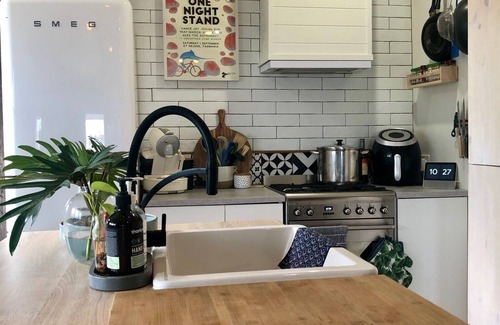 Currarong House | ANCHORED CURRARONG. Bespoke Coastal Boho Luxe catering to families. Pet friendly
