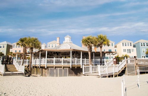 Isle of Palms House | Anchors Away! 117 Grand Pavilion; steps from the very best Wild Dunes offers.