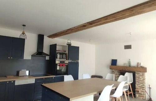 Bouere House | Ancienne Ferme Rénovée - 7 Chambres/14 Couchages Avec Étang