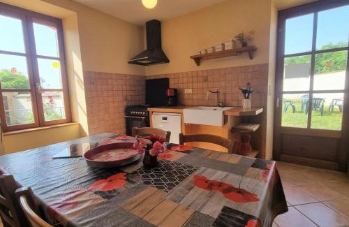 Saint-Sixte House | Ancienne ferme restaurée avec piscine privée et cheminée - FR-1-496-328