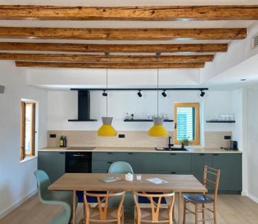 Grad Apartment | Ancient & Modern