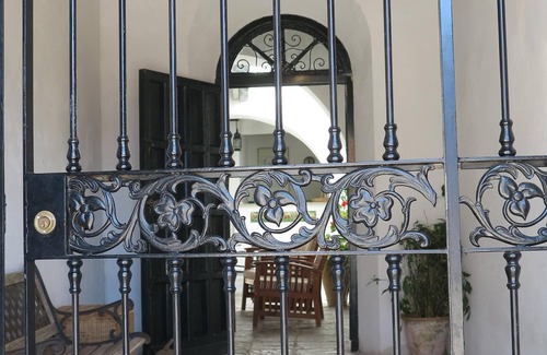 Sanlucar de Barrameda House | ANDALOUSIAN HOUSE WITH PATIO AND TERRACE-ROOF
