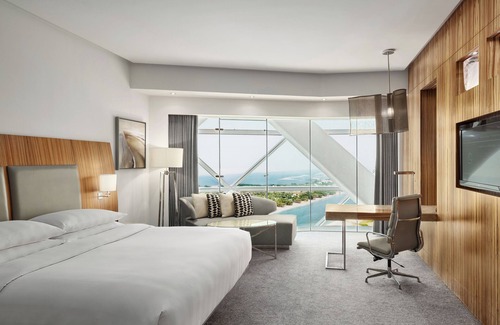 Capital Centre Hotel | ANDAZ CAPITAL GATE ABU DHABI, BY HYATT