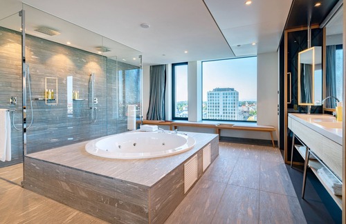 Munchner Freiheit Hotel | ANDAZ MUNICH SCHWABINGER TOR, BY HYATT