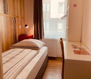 Duisburg City Center Hotel | Andefu Hotel am Kantpark