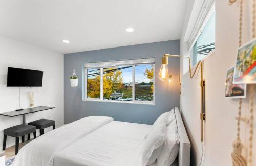Whittier Heights Apartment | Anders' sweet suite - Micro Studio - 91Walkscore