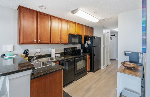 Myrtle Beach Condo | Anderson 1708 Oceanfront w/Indoor & Outdoor Pools