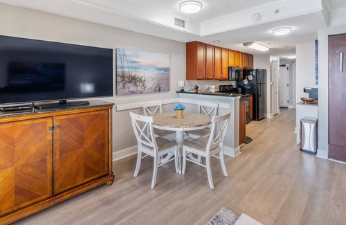 Myrtle Beach Condo | Anderson 1708 Oceanfront w/Indoor & Outdoor Pools