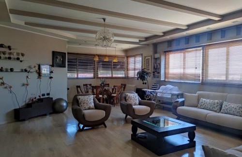 Mbrostar-Urë Apartment | Andi guest house