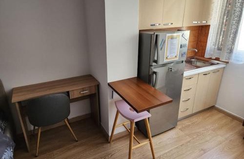 Tirana Apartment | Andi's Place-Comfy Studio-City Center