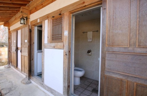 Andong House | Andong Suaedang Hanok Pension