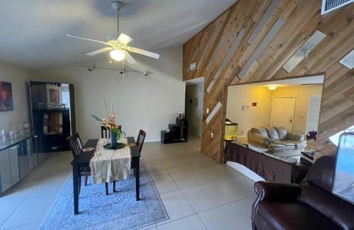 Sunrise House | Andre’s Opulent Stay