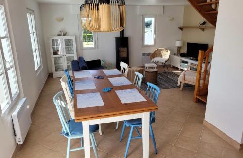 Le Palais House | ANDRES TOL - Maison de famille
