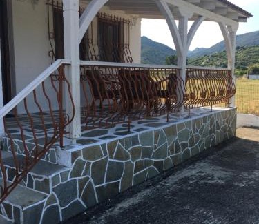 Sikia House | Andronikis House