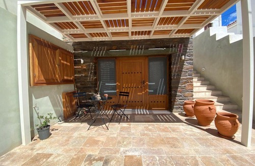 Ormos Korthiou Apartment | Andros 4 All Seasons Villas & Suites - Psaltis street