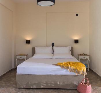 Gavrio Villa | Andros Maisonettes