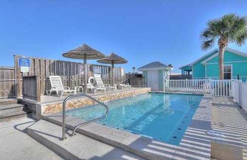 Corpus Christi House | Anegada Village Dreamcicle