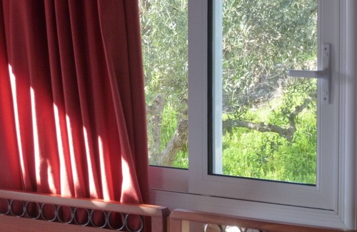 Agia Marina Villa | ANEMELIA VILLA , A TRADITIONAL HOUSE IN AGIOS DIMITRIOS, ZAKYNTHOS , GREECE .