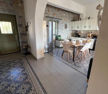 Kokkala House | Anemoessa Stone House
