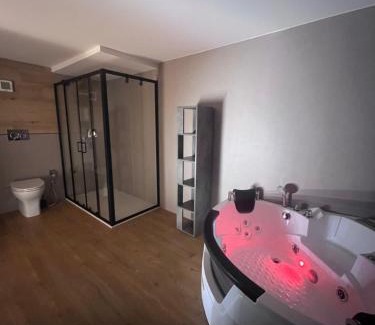 Passo del Tonale House | Anemone Bianco Suite Rooms