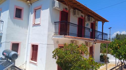 Anaxos Apartment | Anessis Cosmos