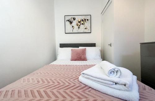 Anfield House | Anfield Cottage Liverpool by Smart Corporate Stays