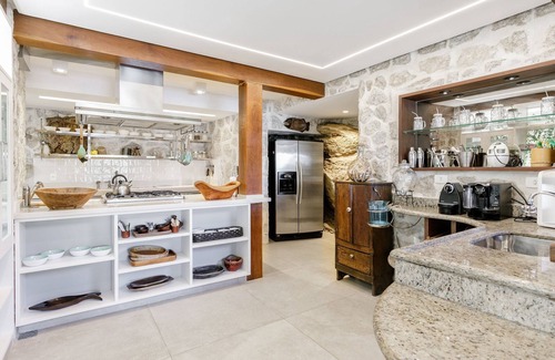 Ponta do Sape House | Ang056 - Magnificent house on the sand with private beach