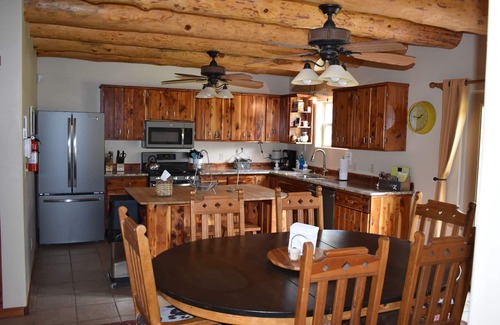 Angel Fire House | Angel Fire Sno Haus family cabin